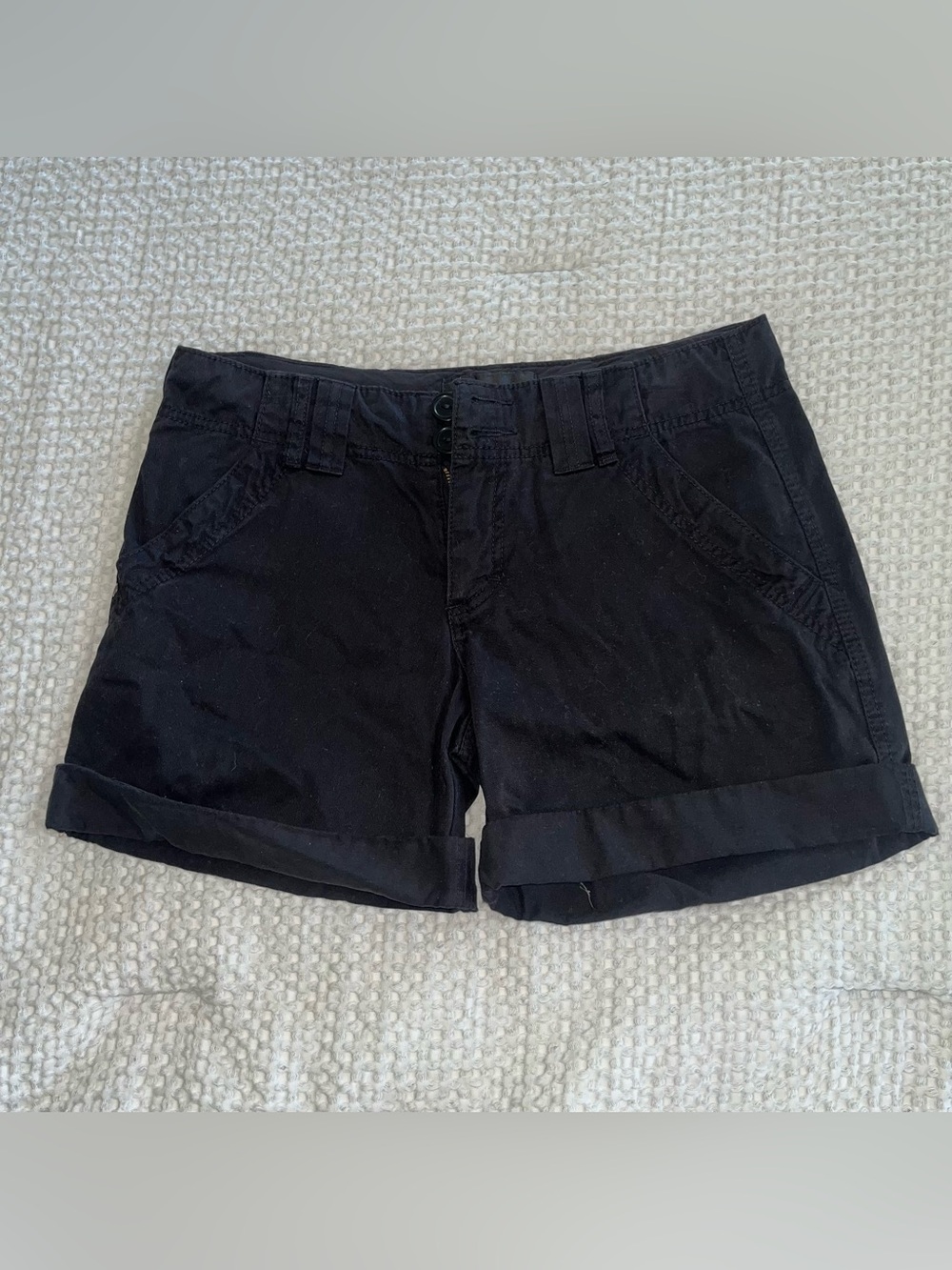 Sanctuary Peace Black Cargo Shorts Women’s 28 100% Cotton